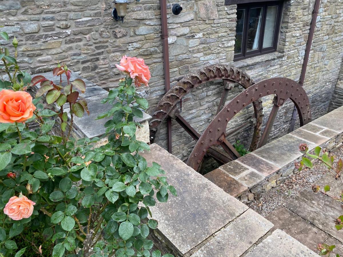 Trebarried Mill Villa Brecon Exterior foto